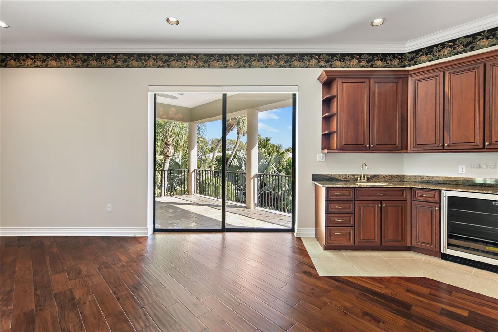 SUNSET PLACE - Residential