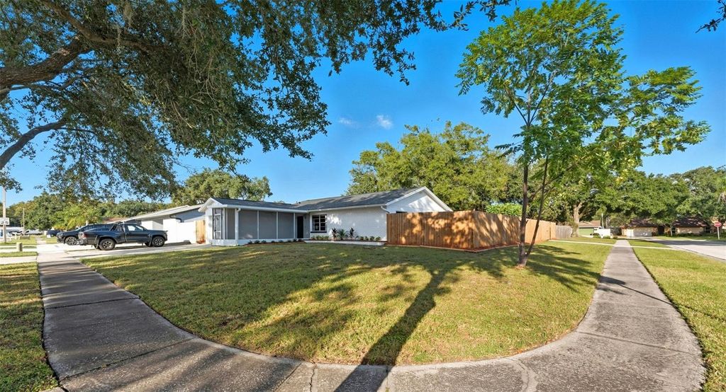 Photo of 13901 Pathfinder Drive, Tampa, FL 33625 (MLS # TB8434944)