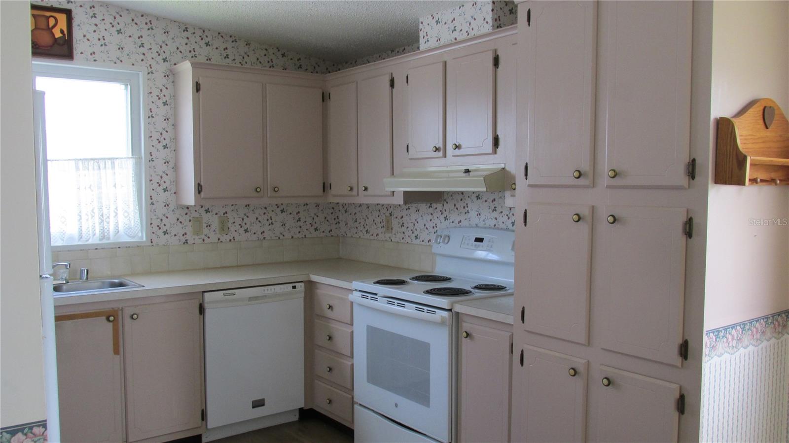 SWEETWATER GOLF & TENNIS CLUB ADD 01 - Residential