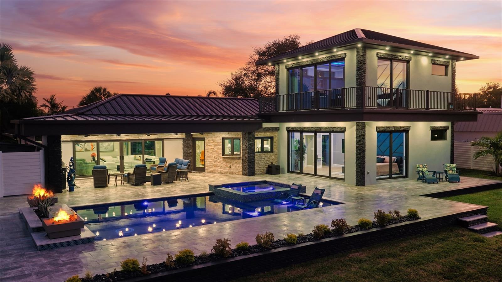 809 IDLEWILD WAY