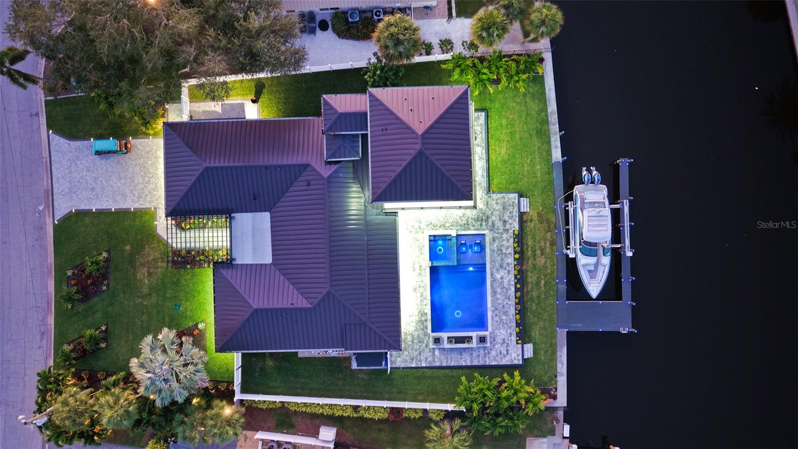 809 IDLEWILD WAY, SARASOTA, FL, 34242 4 809 IDLEWILD WAY