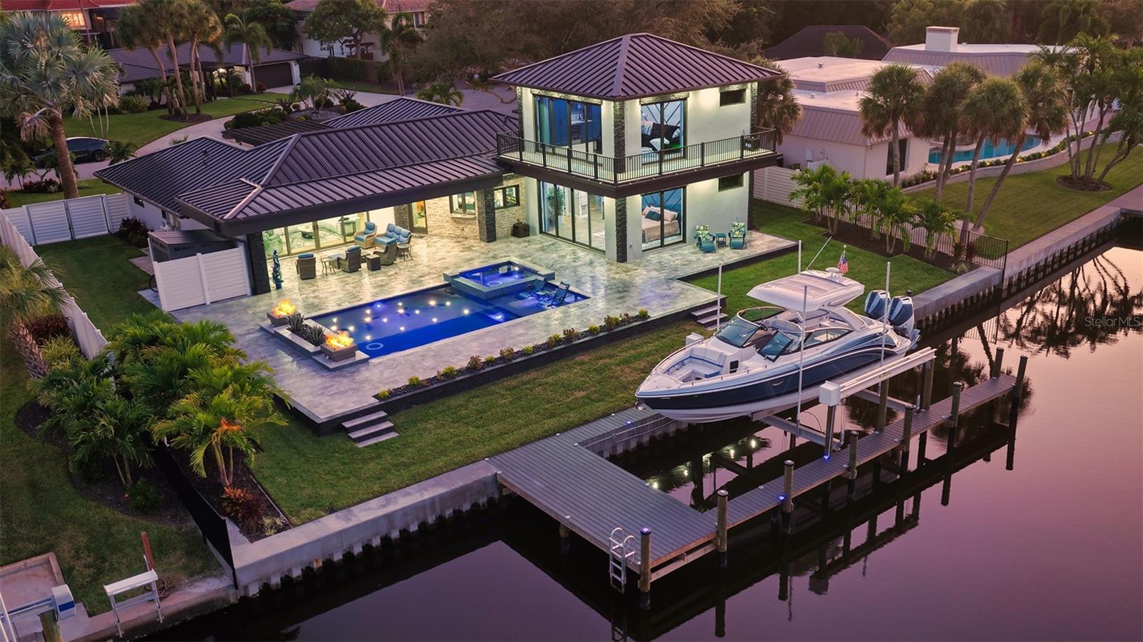 809 IDLEWILD WAY