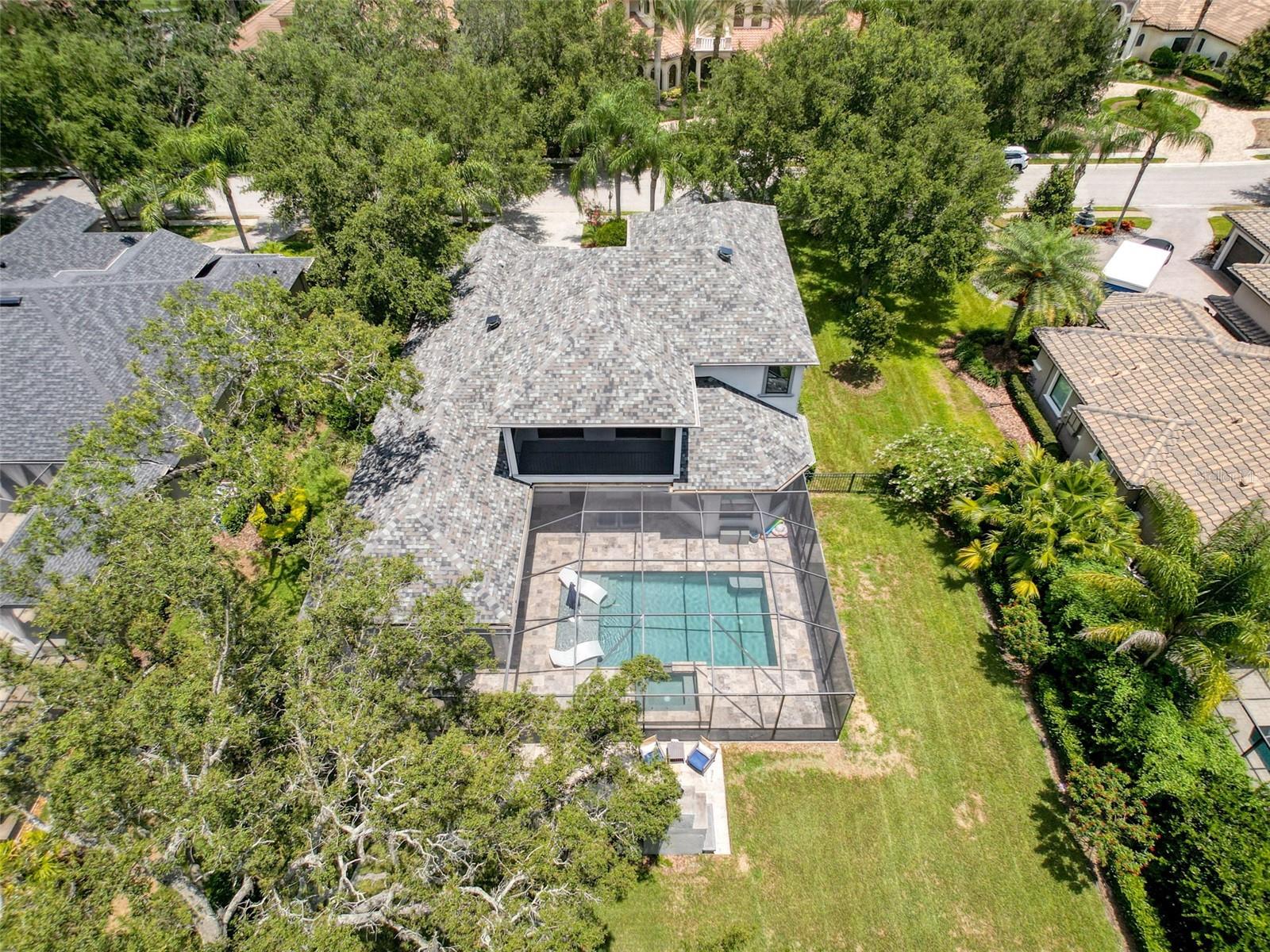 CHAMPIONS CLUB - Residential