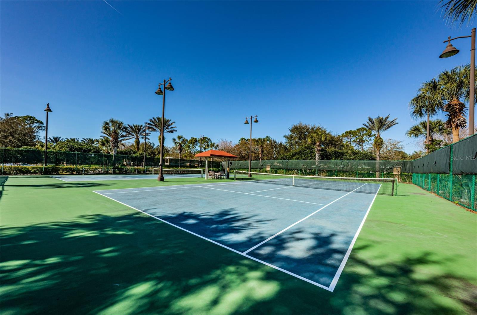 CHAMPIONS CLUB - Residential