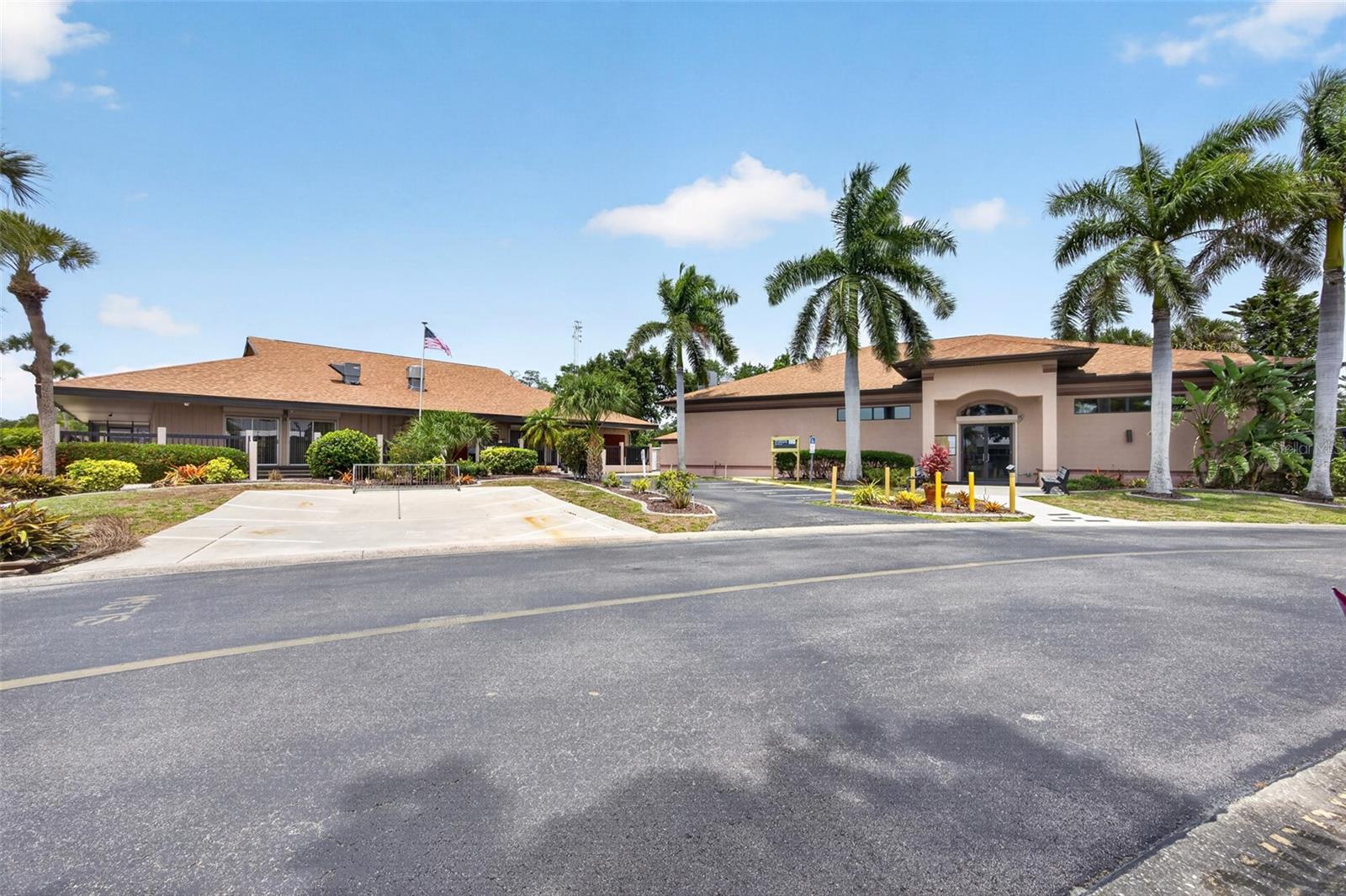 BURNT STORE COLONY MHP COOP - Residential