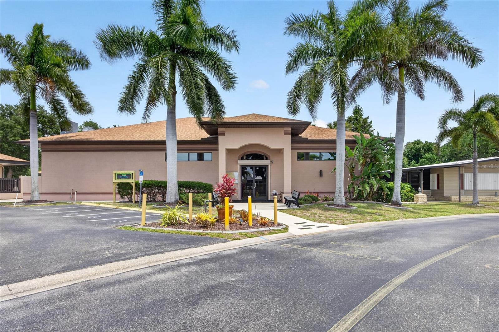 BURNT STORE COLONY MHP COOP - Residential