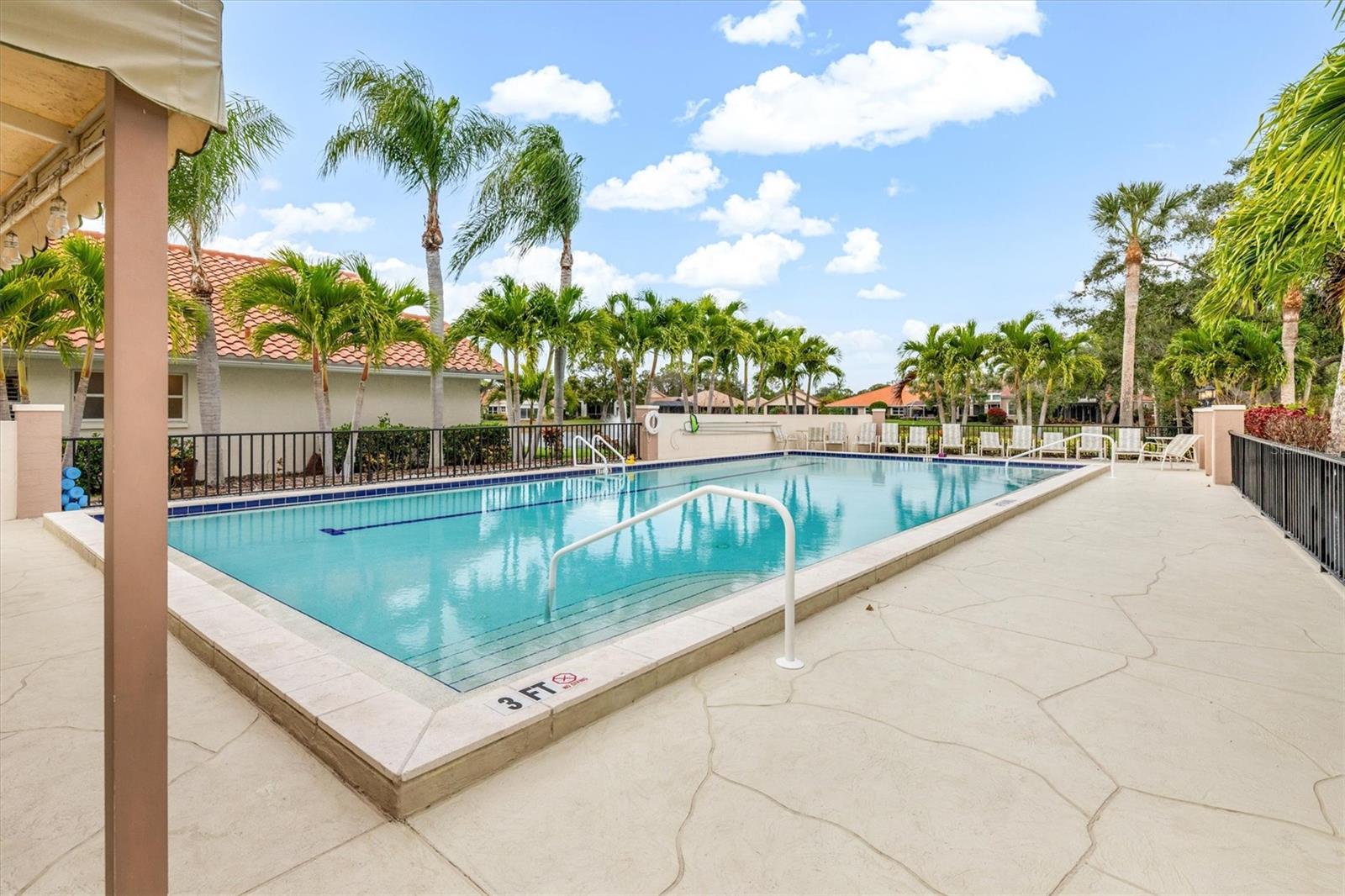 VILLAS AT DEER CREEK - Residential