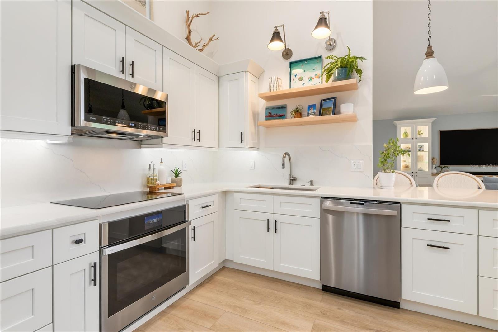 VILLAS AT DEER CREEK - Residential