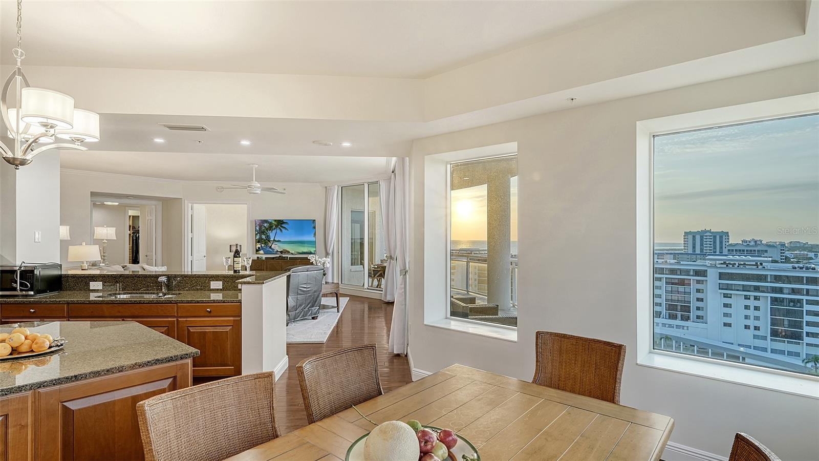 THE BEACH RESIDENCES - Residential