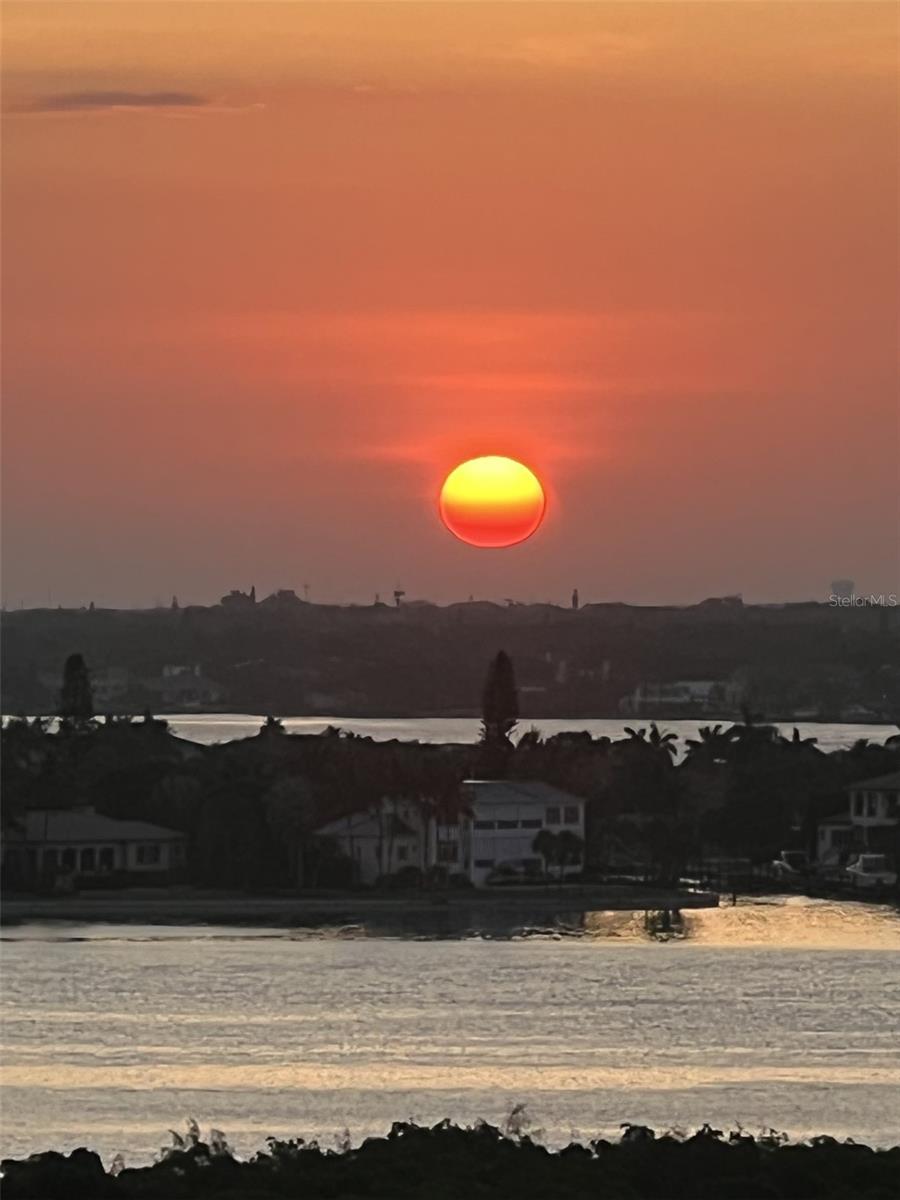 THE BEACH RESIDENCES - Residential