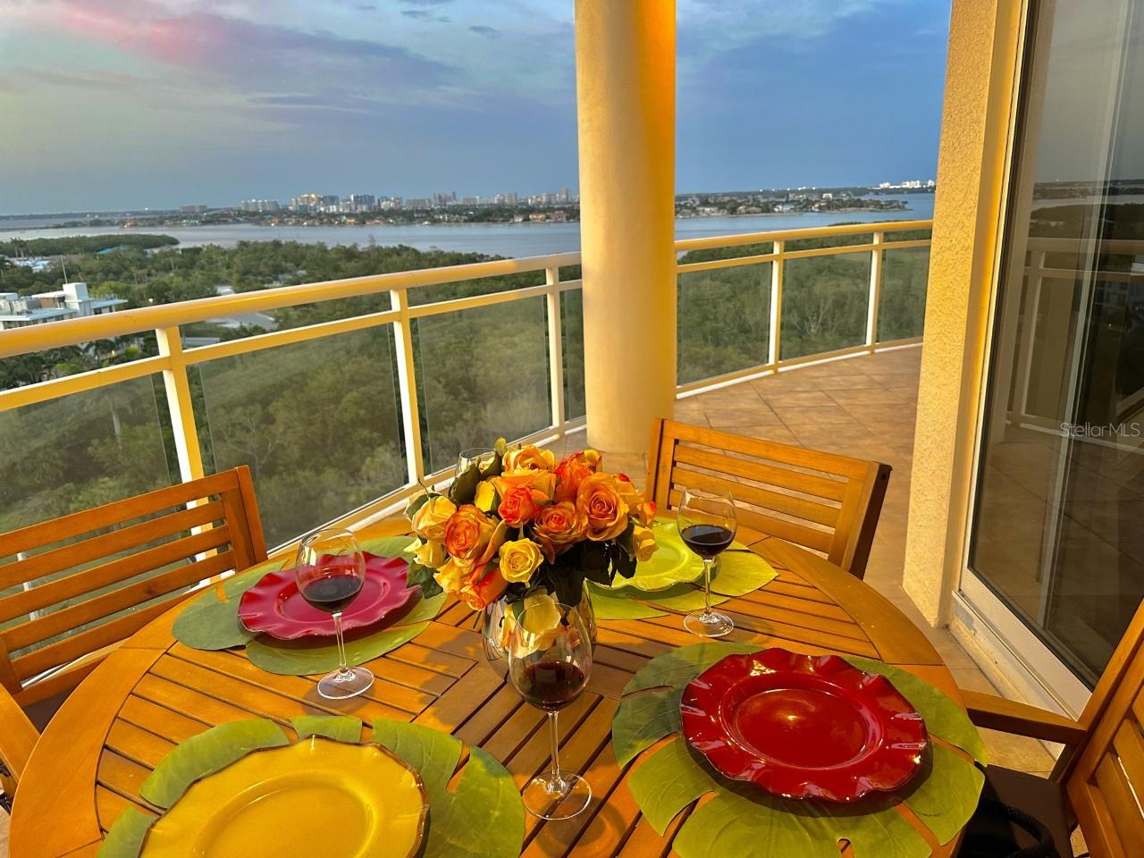 THE BEACH RESIDENCES - Residential