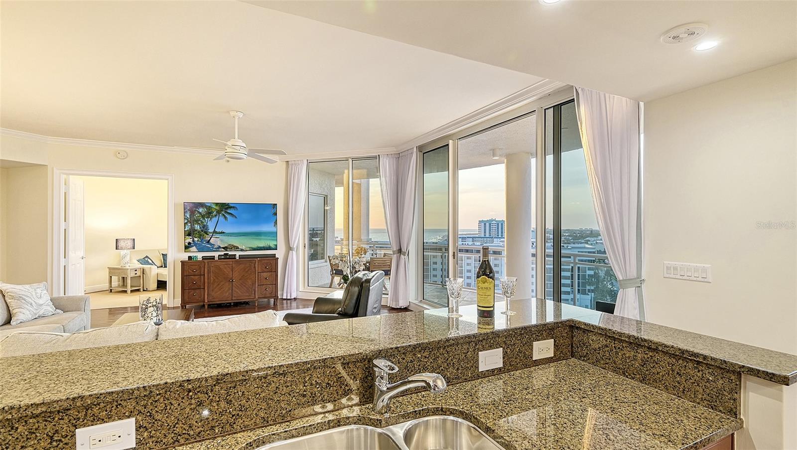 THE BEACH RESIDENCES - Residential