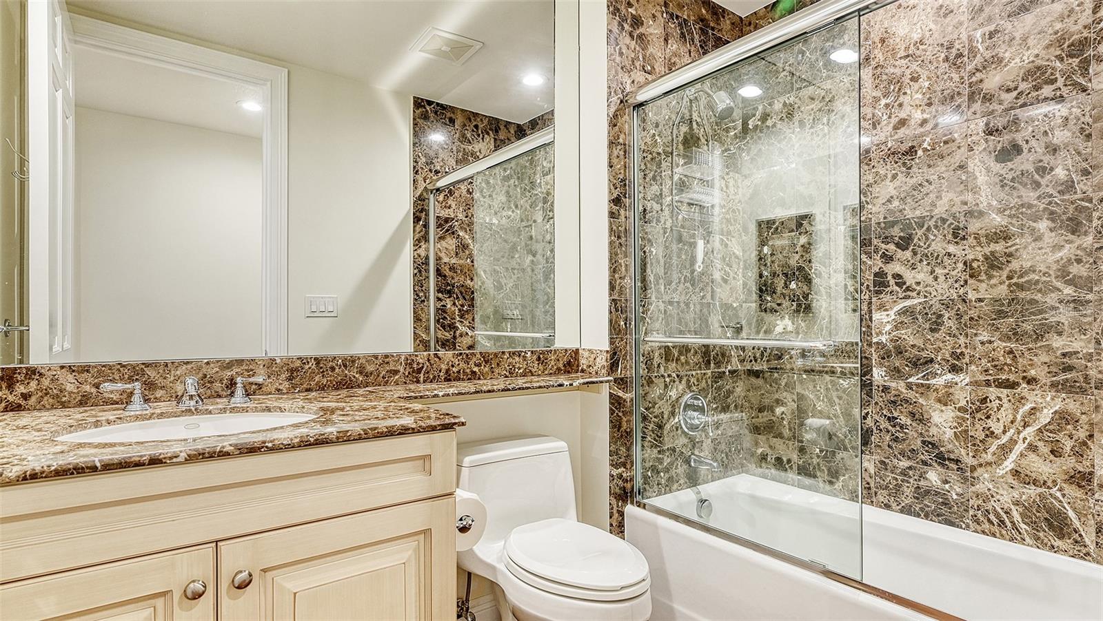 THE BEACH RESIDENCES - Residential