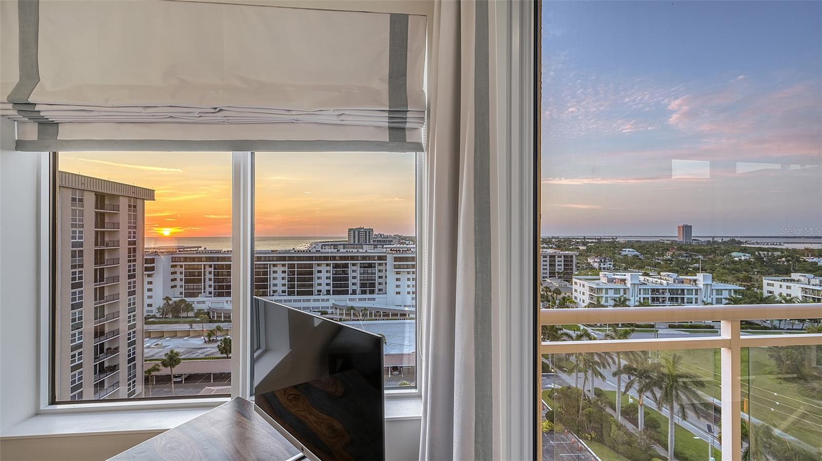 THE BEACH RESIDENCES - Residential