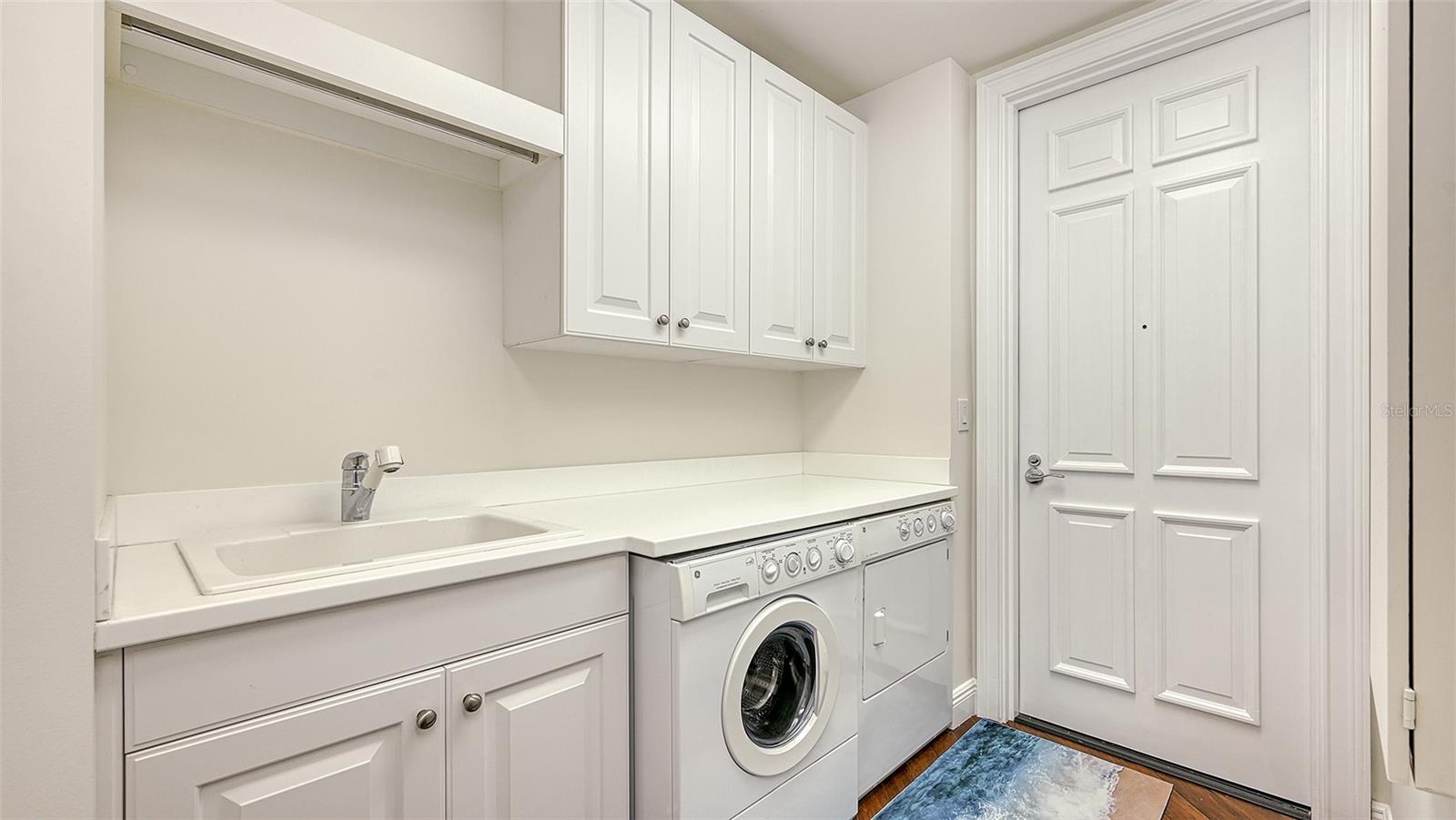 THE BEACH RESIDENCES - Residential