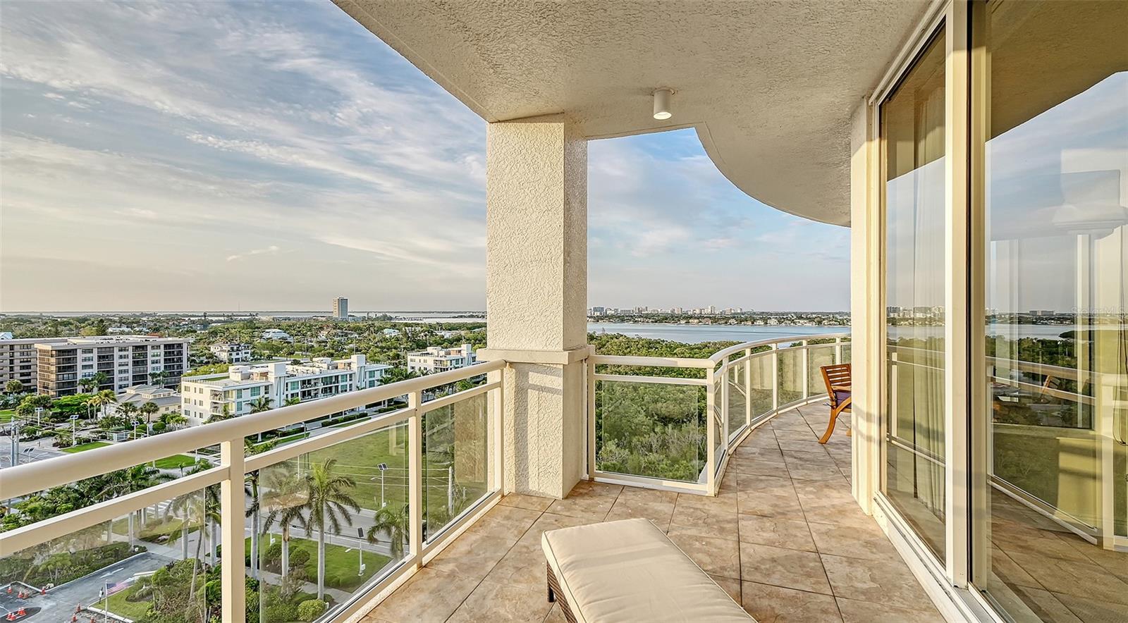 THE BEACH RESIDENCES - Residential