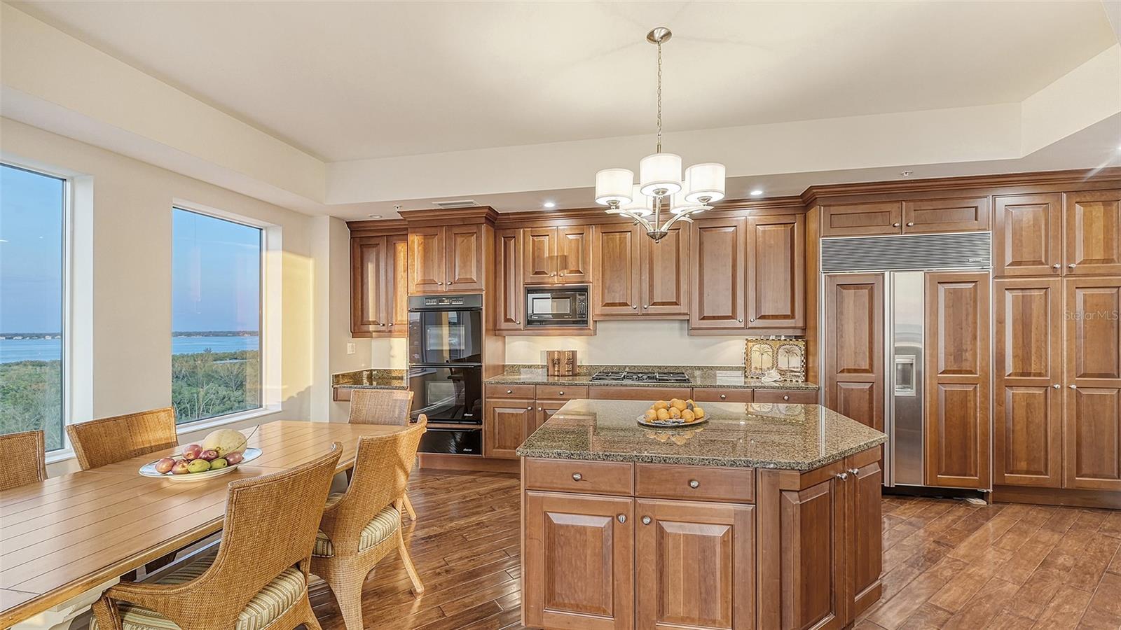 THE BEACH RESIDENCES - Residential