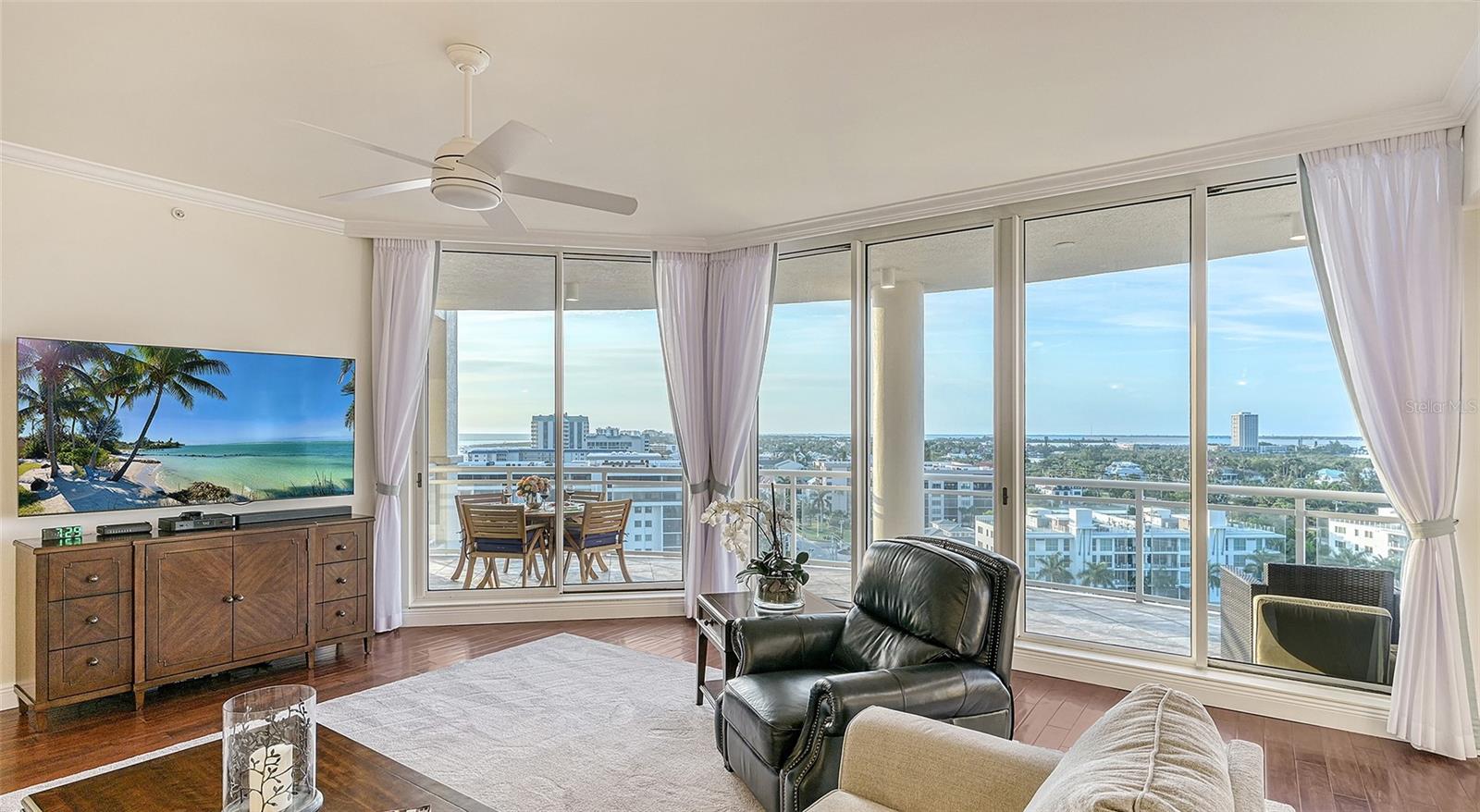 THE BEACH RESIDENCES - Residential