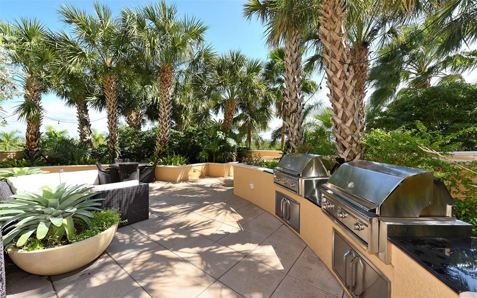 THE BEACH RESIDENCES - Residential