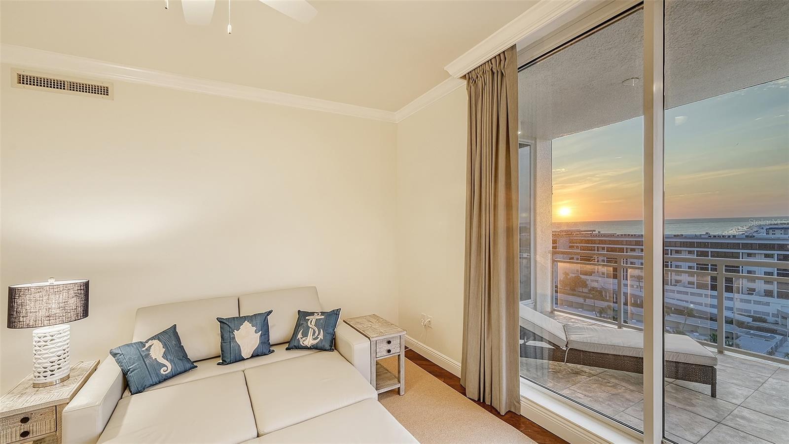 THE BEACH RESIDENCES - Residential