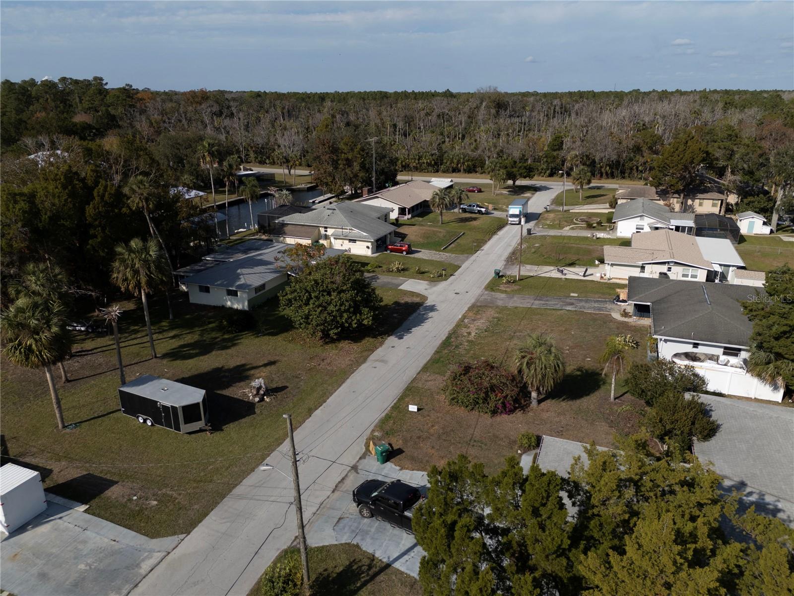 INDIAN WATERS - Land