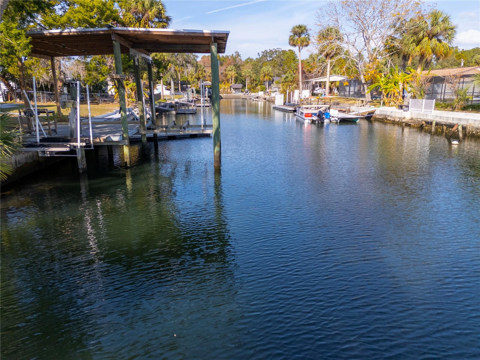 INDIAN WATERS - Land