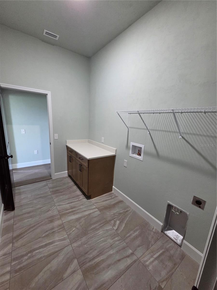 COUNTRYWAY OF NEWBERRY PH IV PB 37 PG 78 - Residential