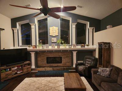 SHADOW RIDGE - Residential