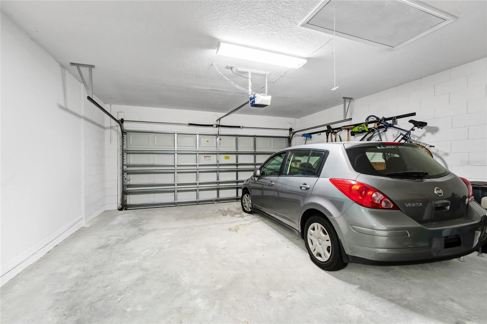 HAMMOCK TRAILS - Residential