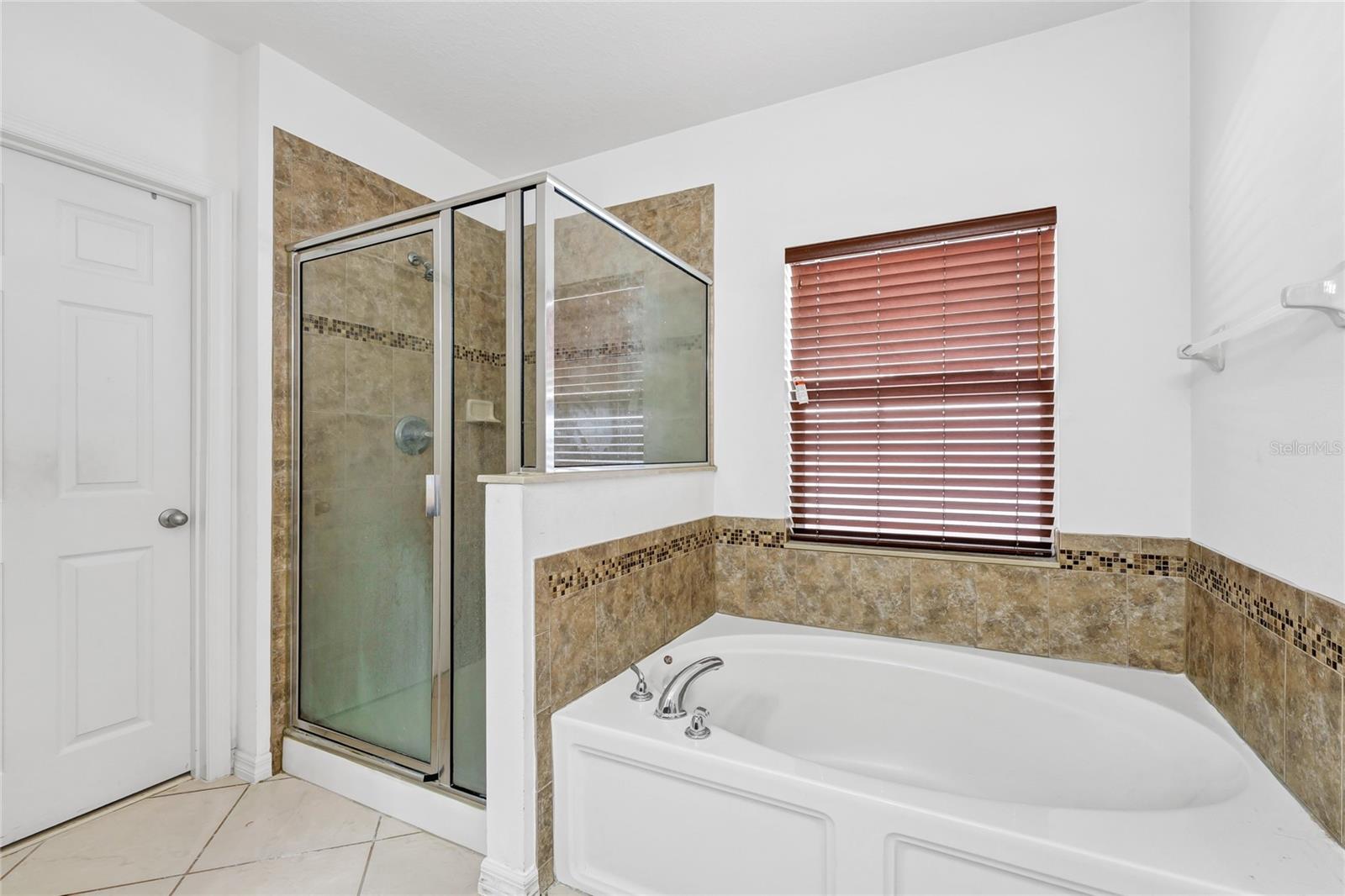 HAMMOCK TRAILS - Residential