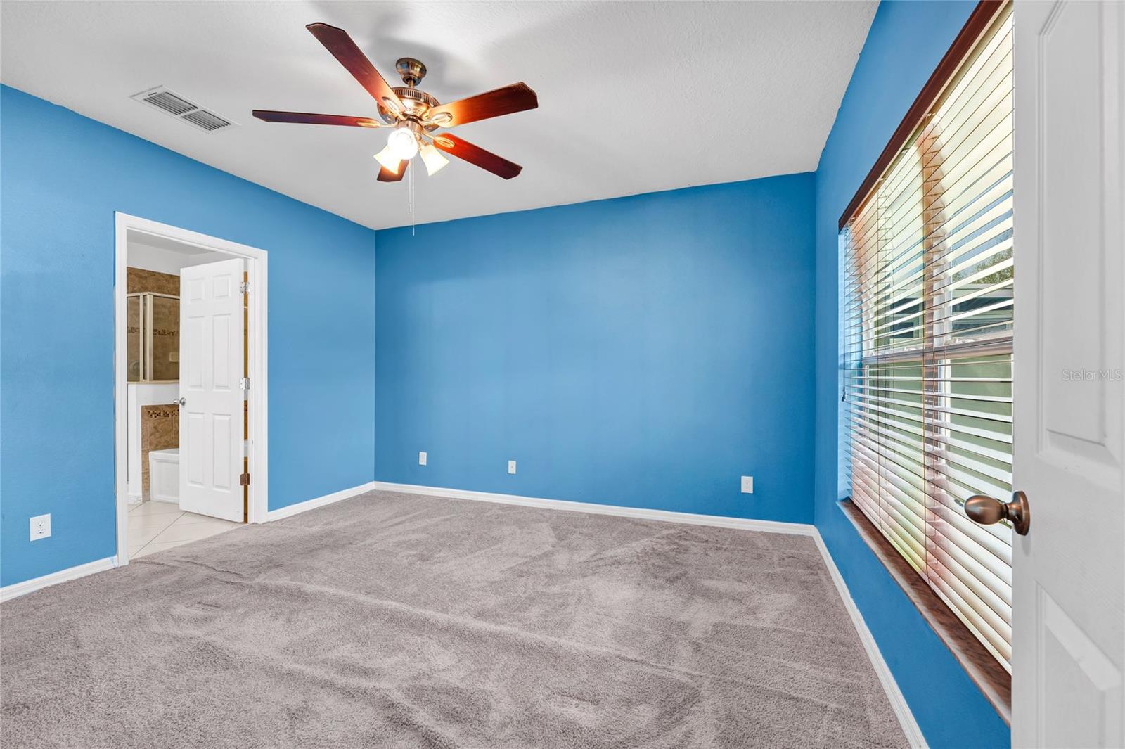 HAMMOCK TRAILS - Residential