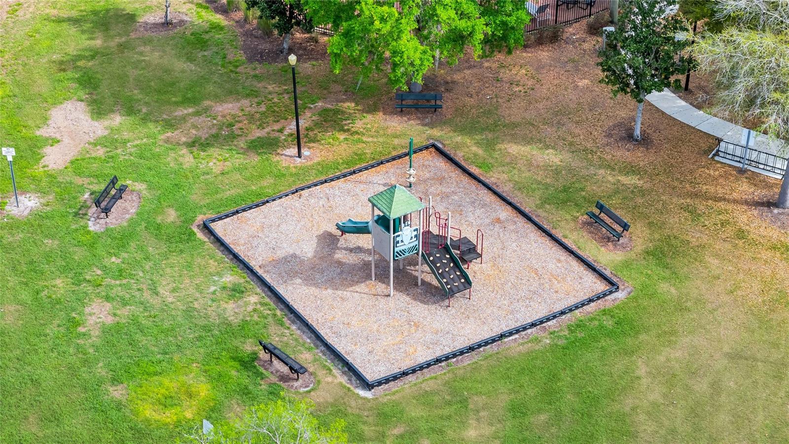 HAMMOCK TRAILS - Residential