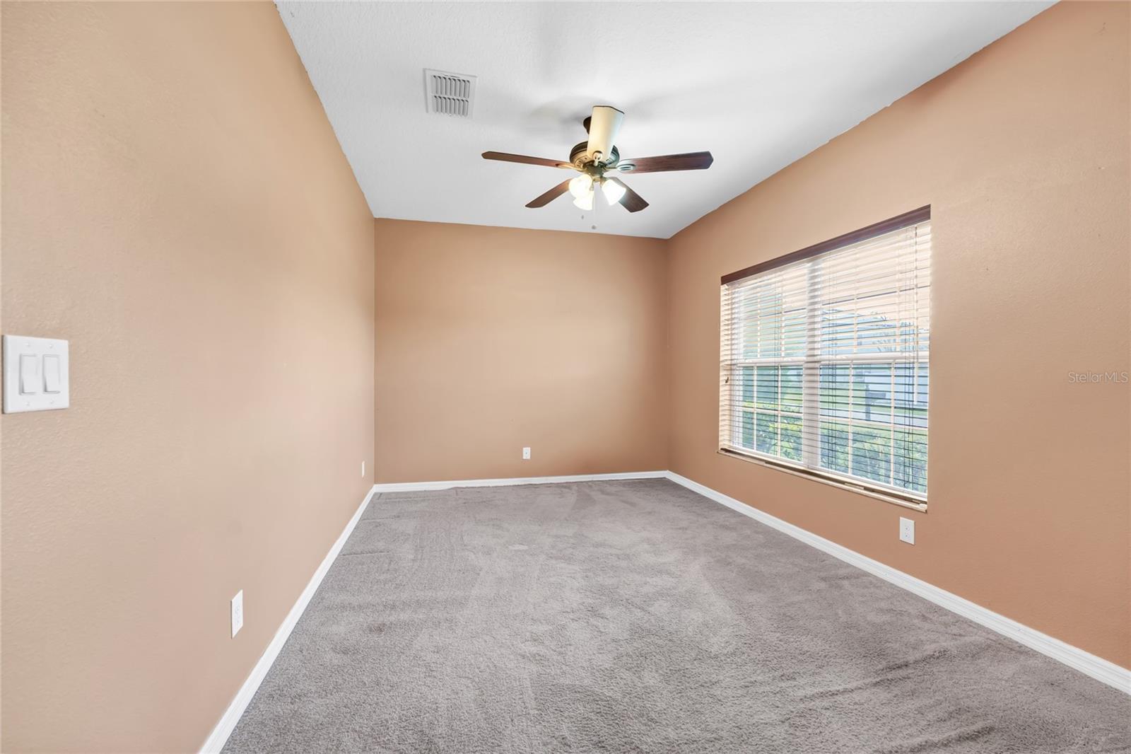 HAMMOCK TRAILS - Residential