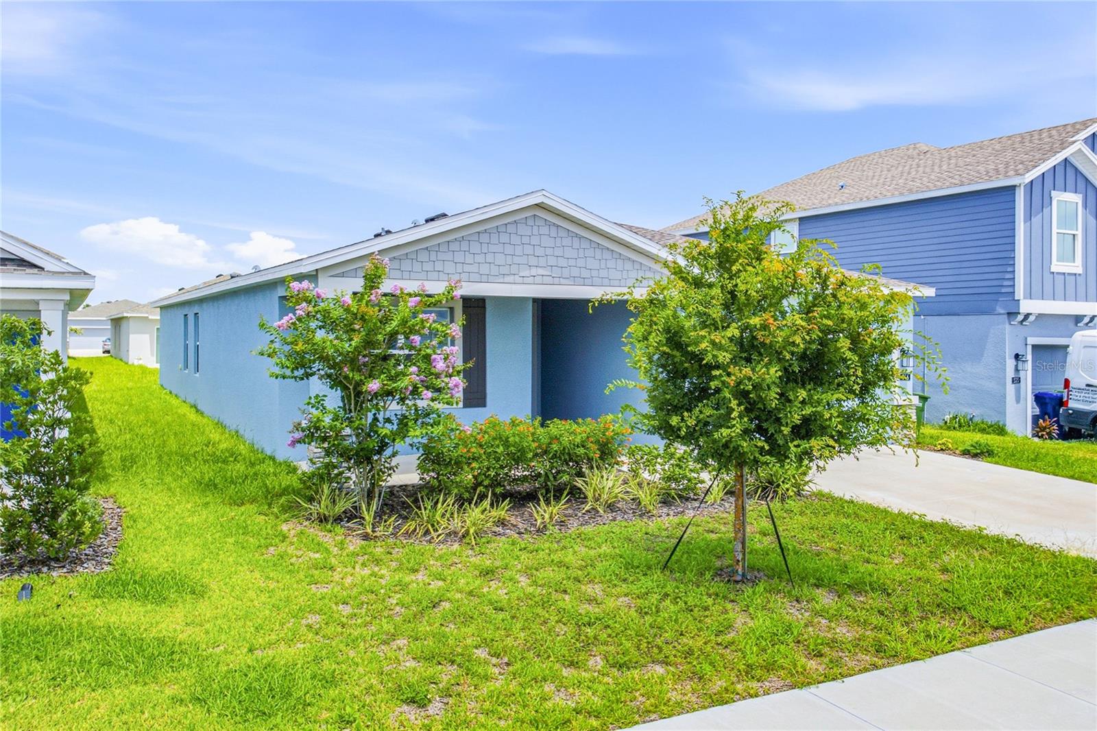 516 REGGIE ROAD
