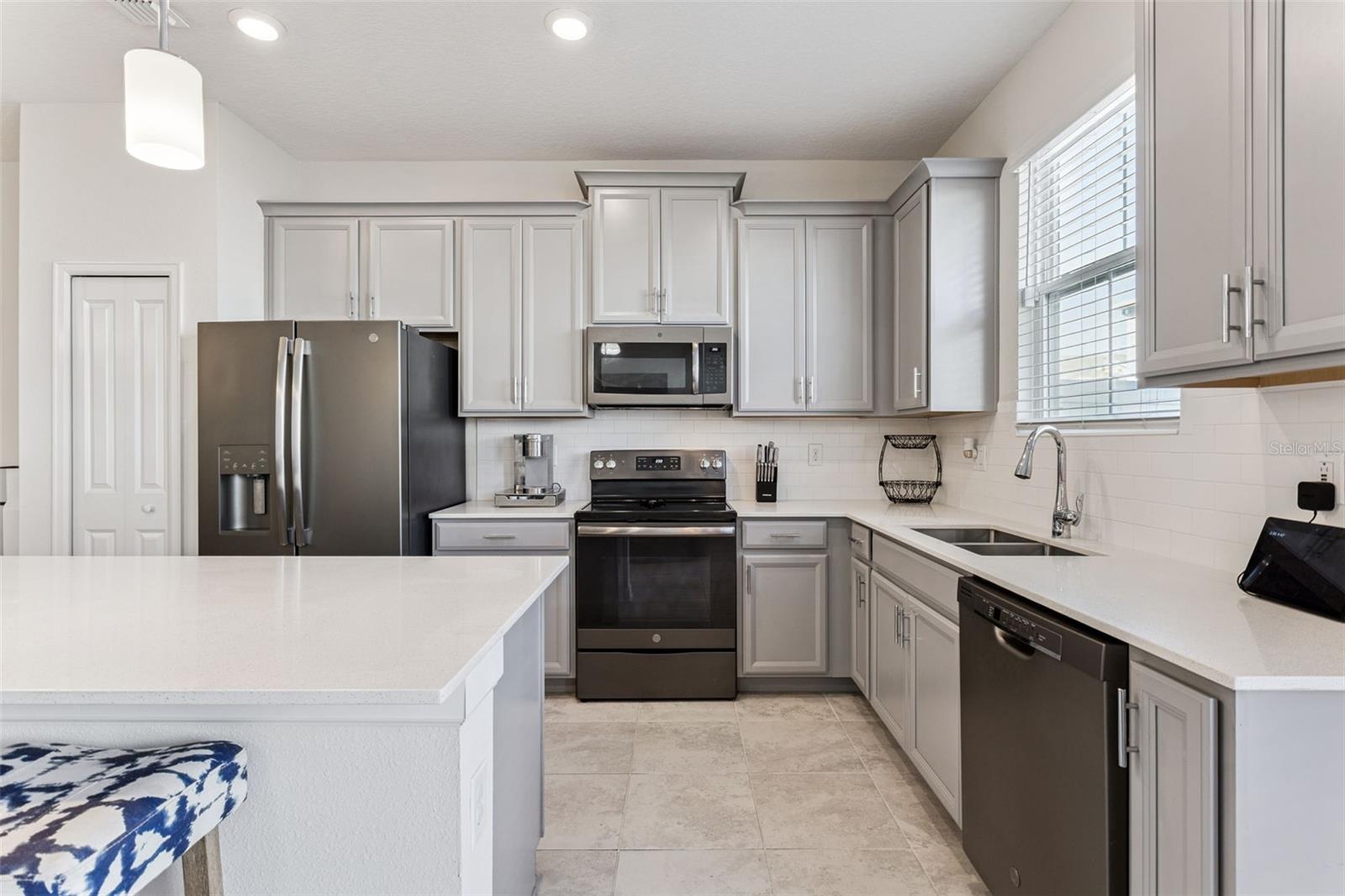 STOREY LAKE TR K - Residential