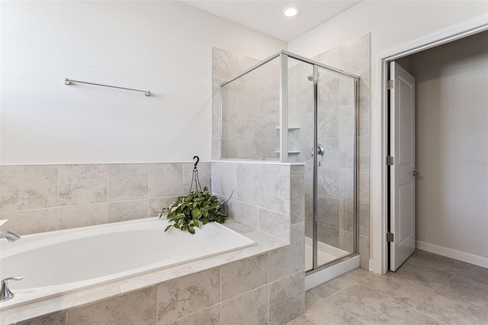 STOREY LAKE TR K - Residential