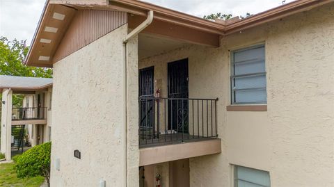 Photo of 1918 Honour Road #4, Orlando, FL 32839 (MLS # O6324283) Photo of 1918 Honour Road #4, Orlando, FL 32839 (MLS # O6324283)
