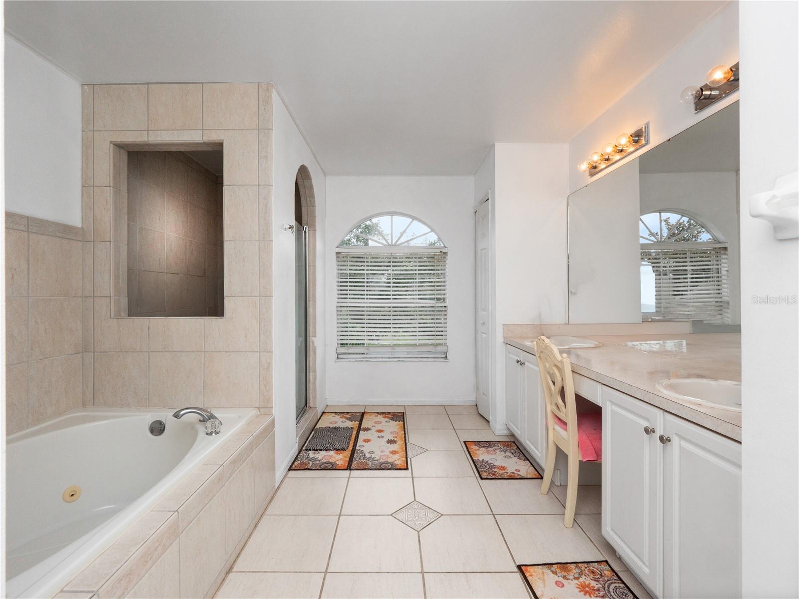 STONEYBROOK - Residential