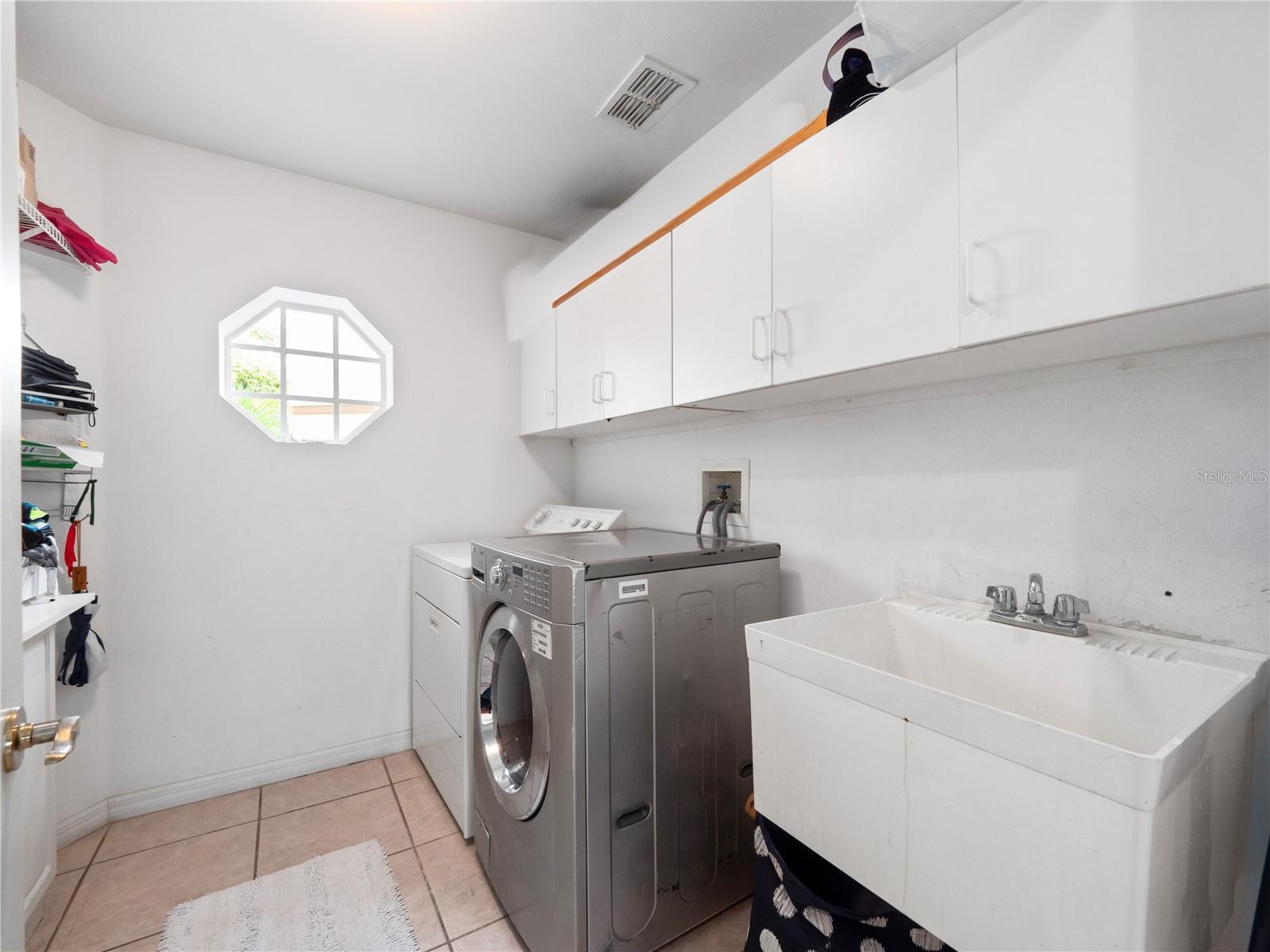 STONEYBROOK - Residential