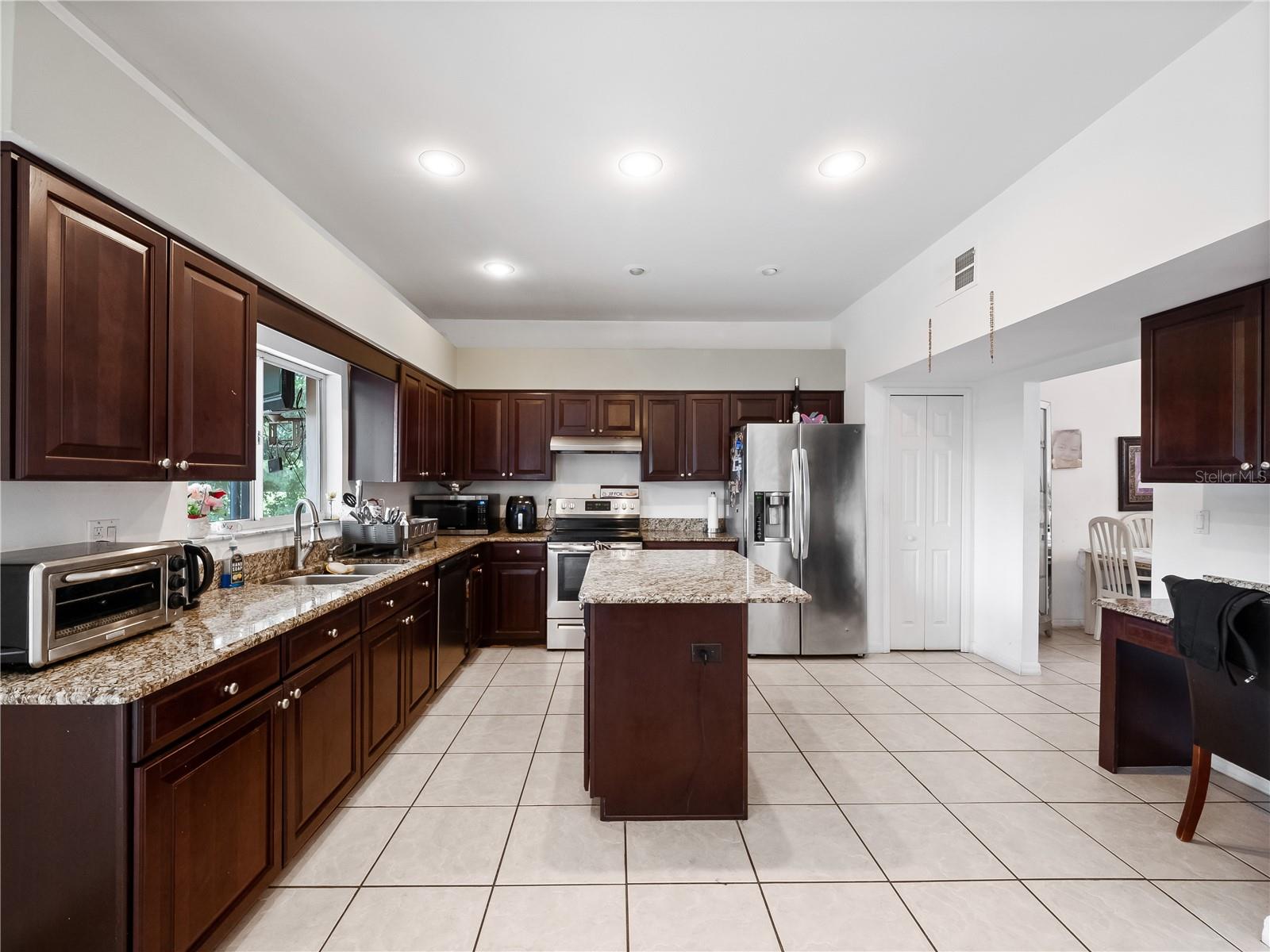 STONEYBROOK - Residential