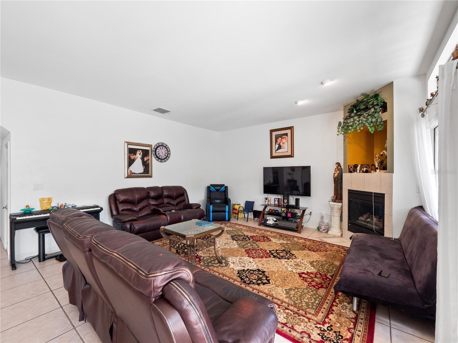 STONEYBROOK - Residential