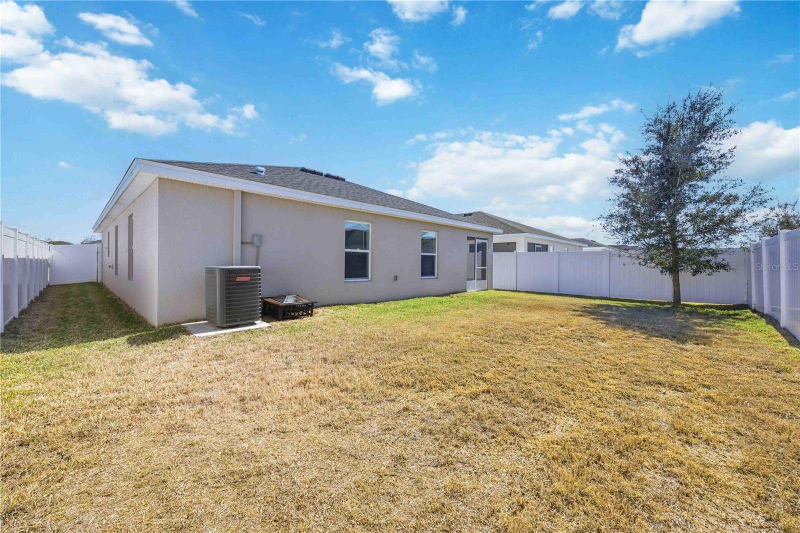 ENCLAVE/LK MYRTLE - Residential