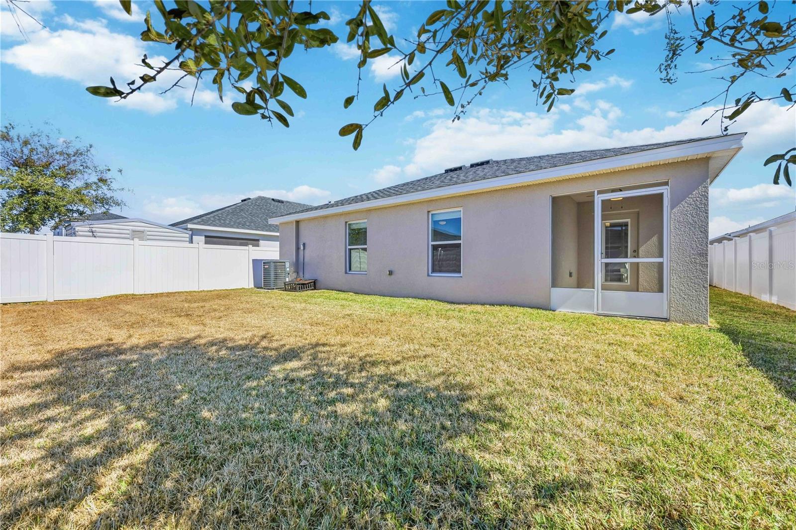 ENCLAVE/LK MYRTLE - Residential