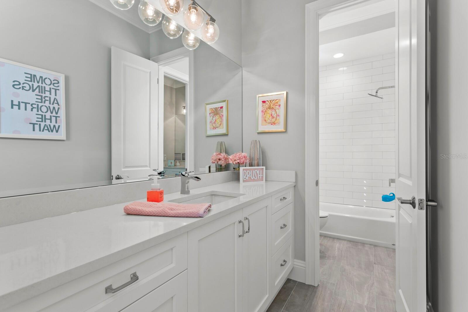 OAK RESERVE - Residential