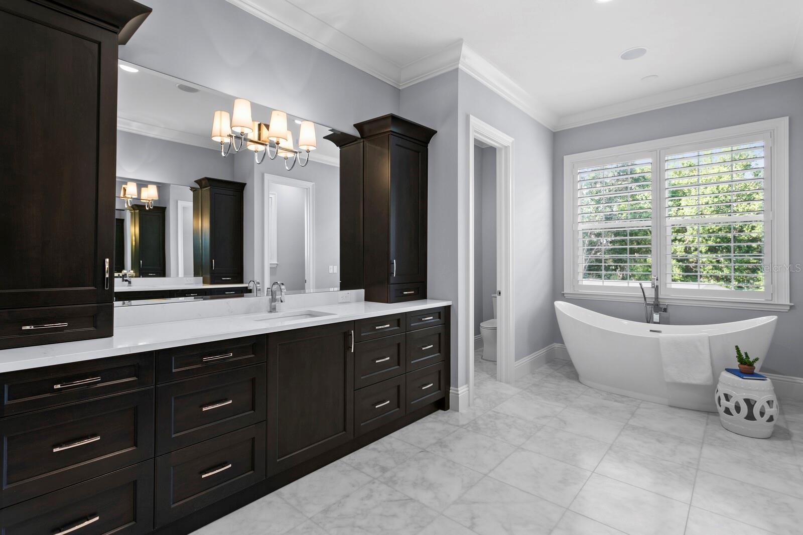 OAK RESERVE - Residential