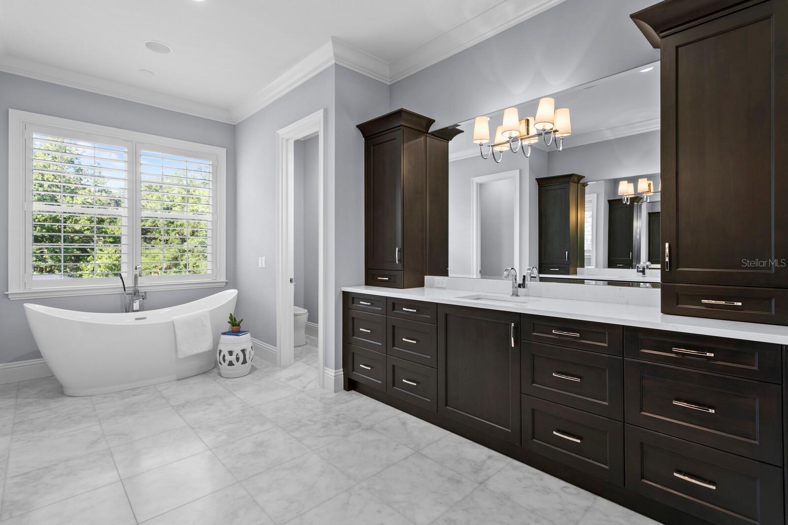 OAK RESERVE - Residential