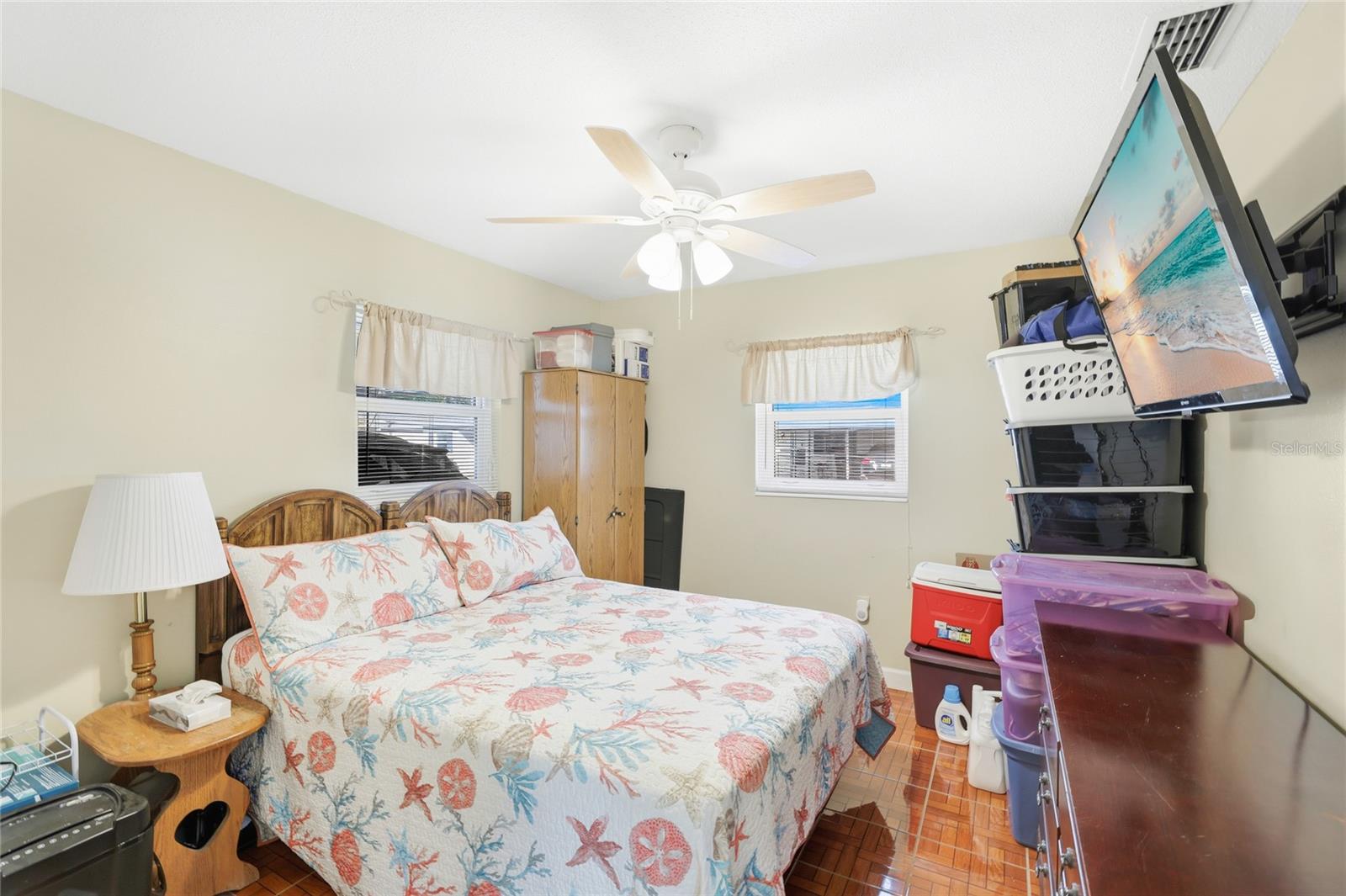 VILLAGER APTS - Residential