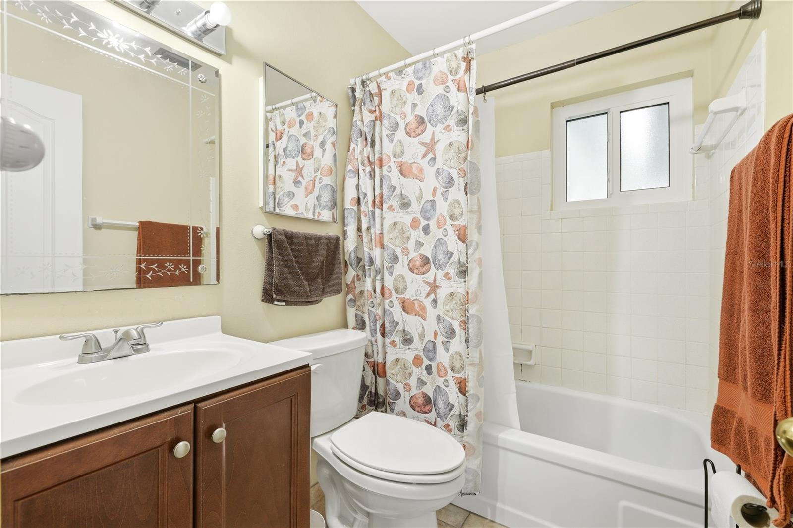 VILLAGER APTS - Residential