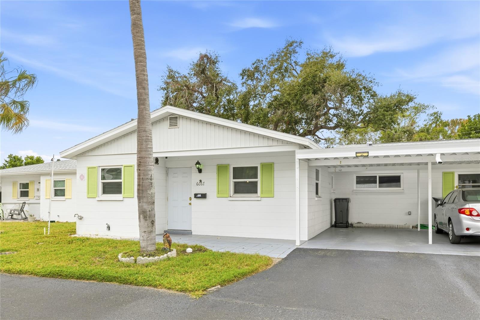 VILLAGER APTS - Residential