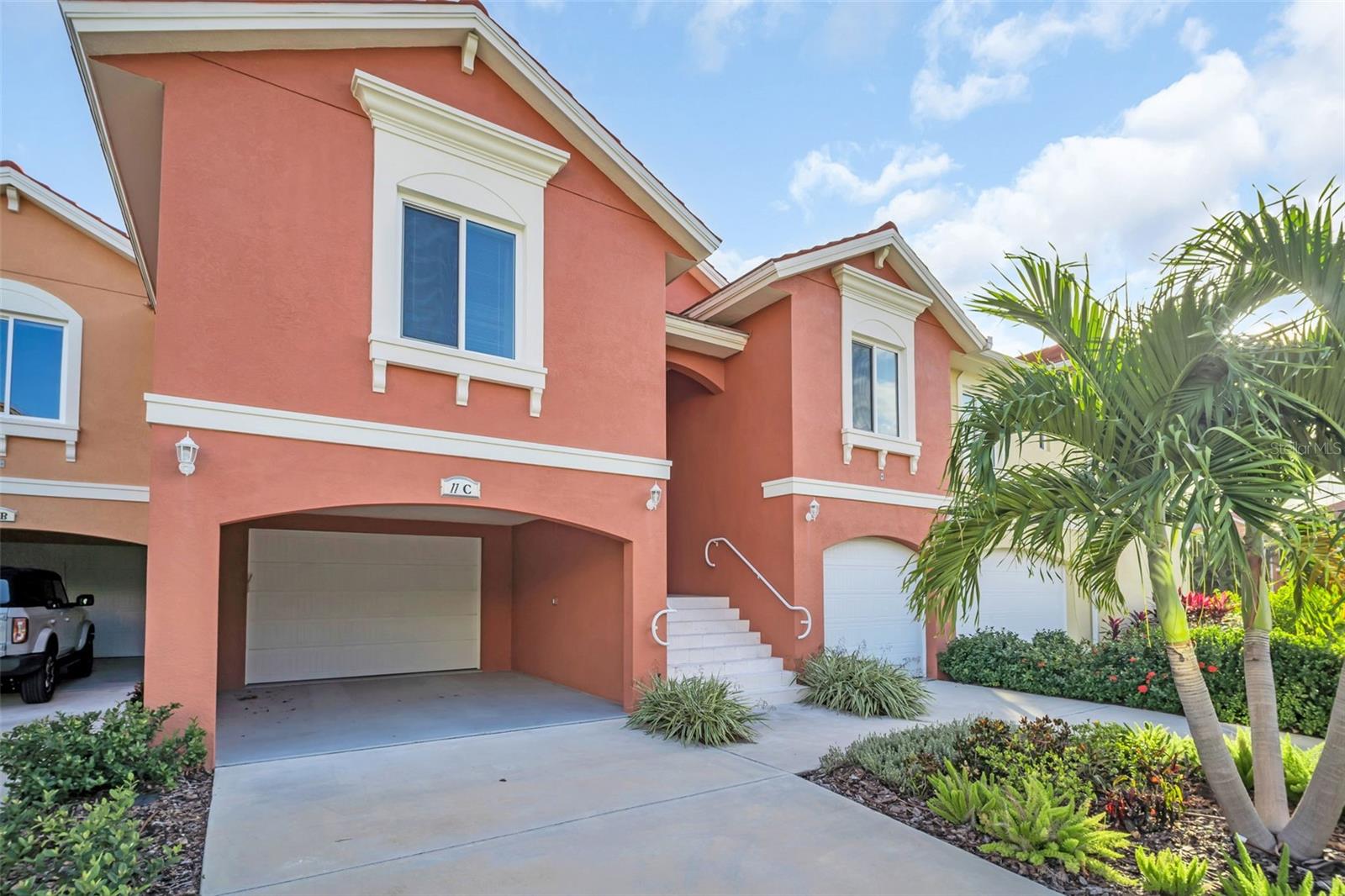 MARINA BAY GARDEN VILLAS PH 2 - Residential